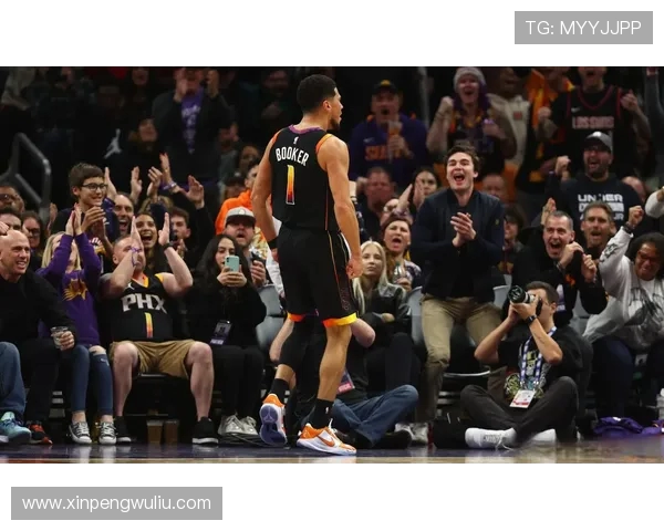 德文布克引领太阳队崛起成NBA新星的背后故事与成就分析 德文布克引领太阳队崛起成NBA新星的背后故事与成就分析