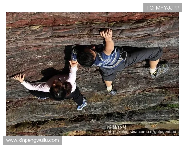 深圳攀岩队边路渗透战术解析与实战应用探讨